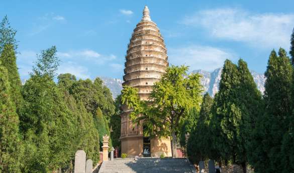 Songyang Academy & Songyue Temple in Dengfeng