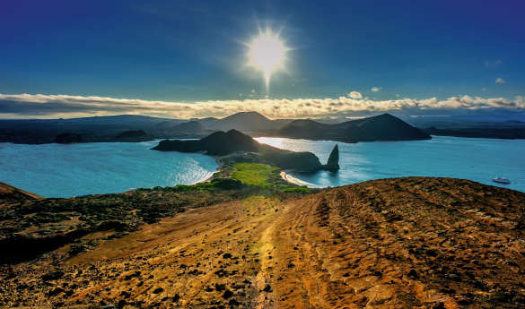 Ultimate Galapagos & Ecuador