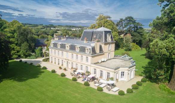 Chateau La Cheneviere