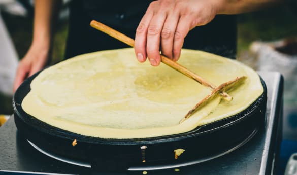 Private Parisian Crêpe-Making Class