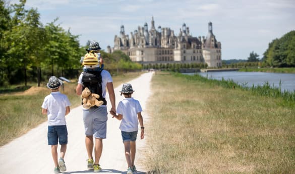 A Royal Family Adventure: Paris, Versailles & Loire Valley