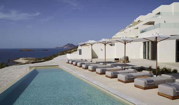 Domes White Coast