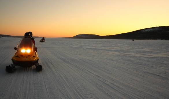 Snowmobiling in the Troll Peninsula