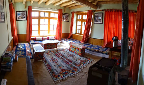 Snow Leopard Lodge
