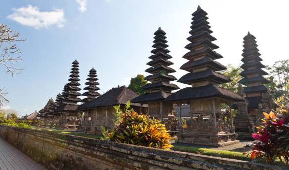 Luxury, Wilderness, and the Open Seas: Explore Bali and Komodo