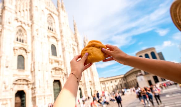Street Food Tour in Milan