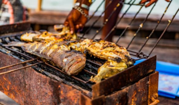Traditional Cooking Class and Market Tour