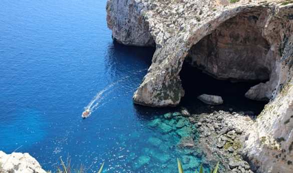 Blue Grotto Private Boat Experience