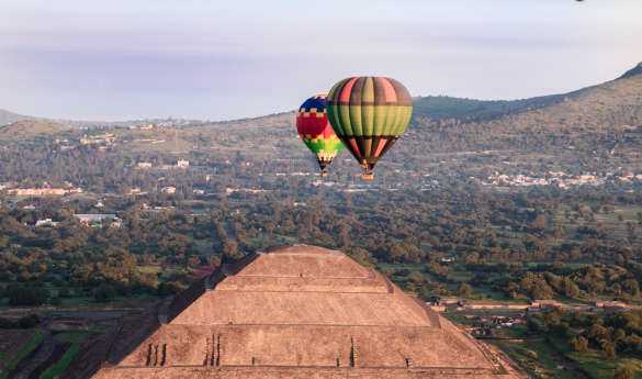 Teotihuacan Pyramids with Hot Air Ballooning