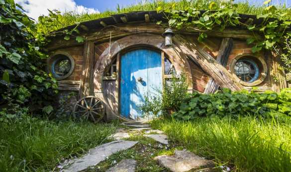A tour of Hobbiton - A Tolkien Day Out