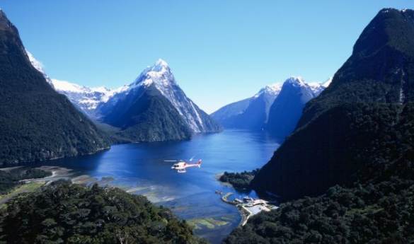 Milford Sound Extended Helicopter Tour (Shared)