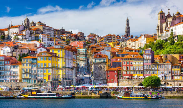 Walking tour of Porto
