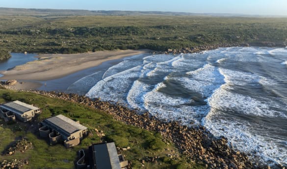 GweGwe Beach Lodge