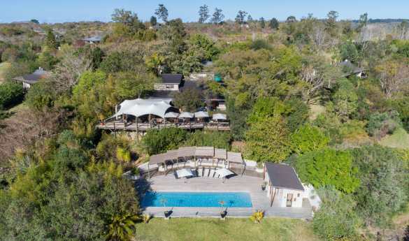 Hog Hollow Country Lodge