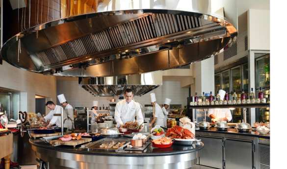 Brunch in Dubai
