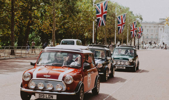 Private Tour of London by Classic Mini Cooper