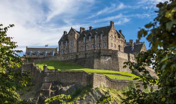 Private tour of Edinburgh Castle & Old Town