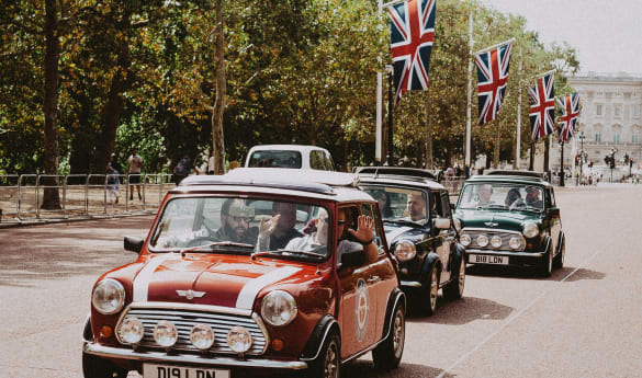 London Awaits: Where Icons Meet Luxury