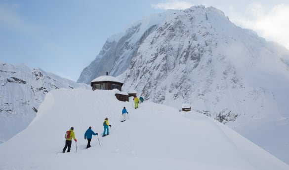 Tordrillo Mountain Lodge Experiences