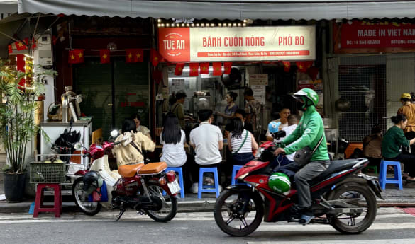 Hanoi Street Eats After Dark