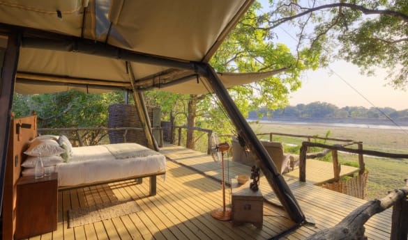 Shawa Luangwa Camp