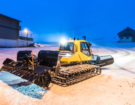 Dinner with a snow groomer ride in St Anton