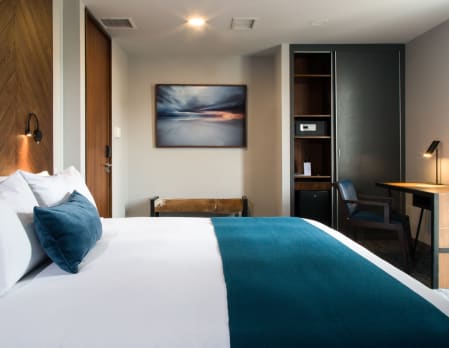Atix Hotel