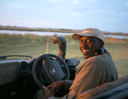 Private safari guide and vehicle - Zarafa Dhow Suite