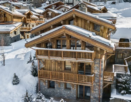 Chalet Pure Black Crystal
