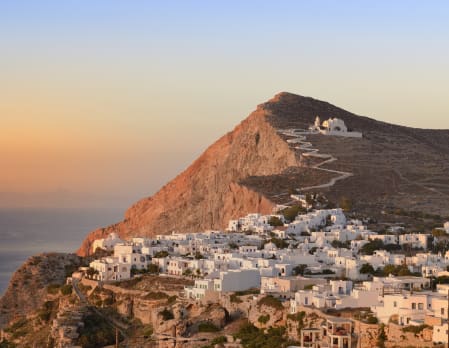 Private cruise to Folegandros