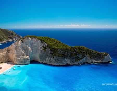 Private cruise to shipwreck beach
