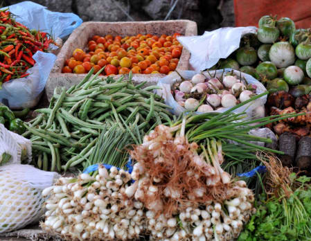 Amantaka - Morning market walk with our chef