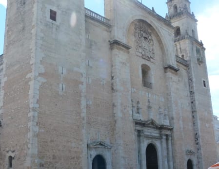 Meander through Merida
