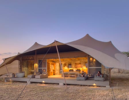 Namiri Plains Camp