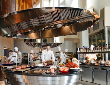 Brunch in Dubai