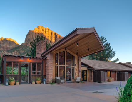 Cliffrose Lodge