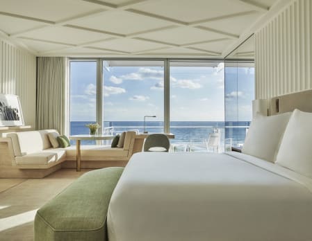 Four Seasons Hotel at The Surf Club