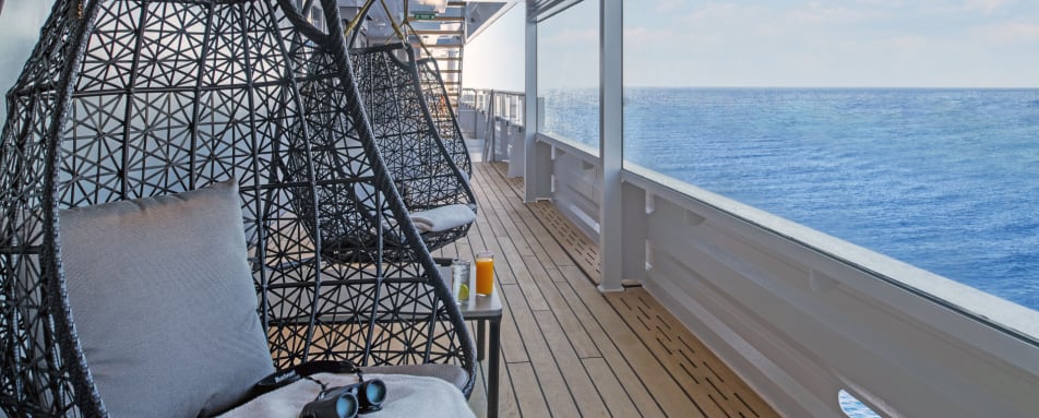 Yacht Club Hanging Chairs 