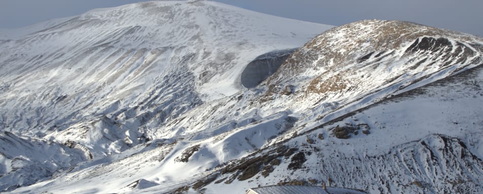 Abandoned building whalers bay 