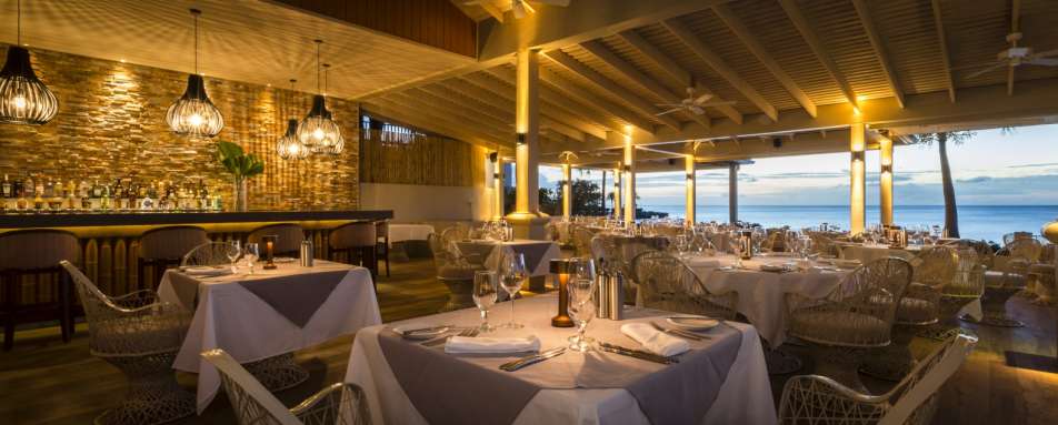 Cove Restaurant - Blue Waters 