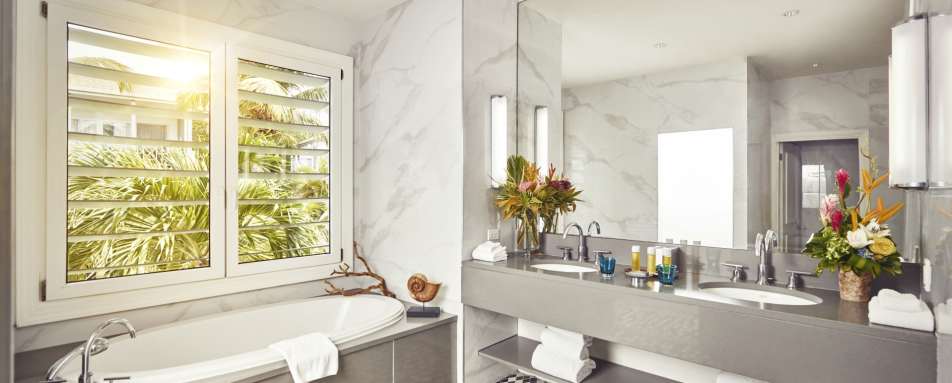 CB Ocean Suite Bathroom 