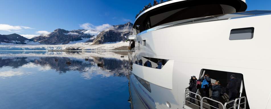 Greg Mortimer Exterior with Hydraulic Platform  