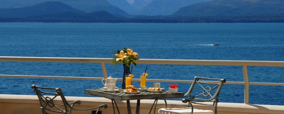 View of lake - Cacique Inacayal 