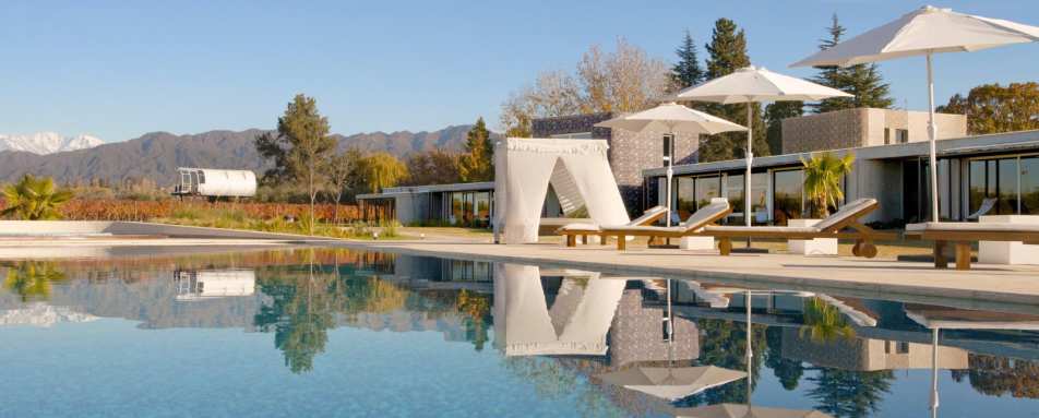 Outdoor Pool View - Entre Cielos