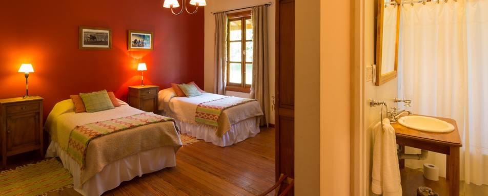 Twin guest room - Estancia Nibepo Aike