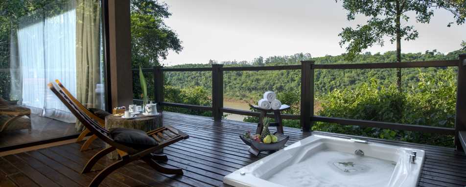 Vila deck - Loi Suites Iguazu