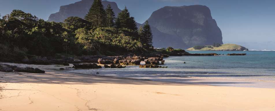 Old Settlement Beach - Arajilla 