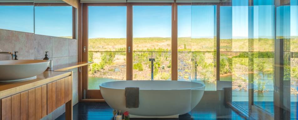 Chamberlain Suite Bathtub -  El Questro Homestead 