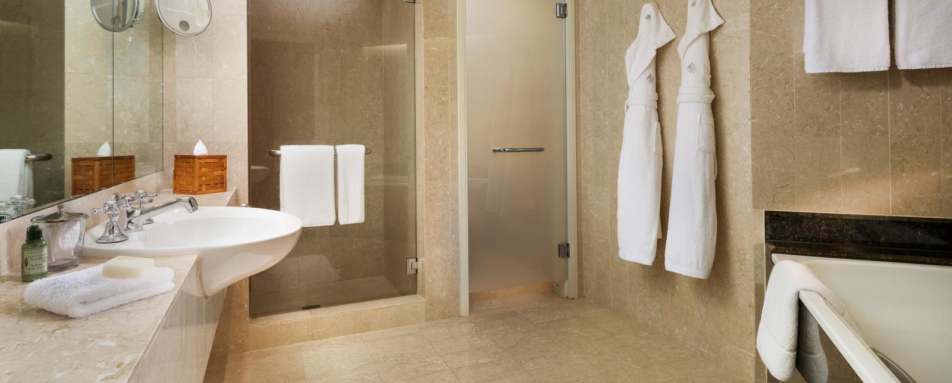 Bathroom - Four Seasons Sydney