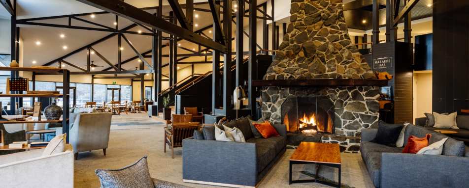 Hazards Bar Lounge - Freycinet Lodge 